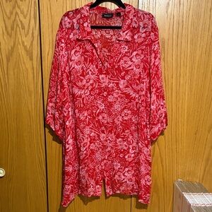 Avenue sheer floral blouse‎